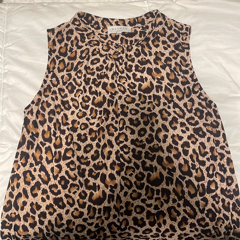 High neck leopard top